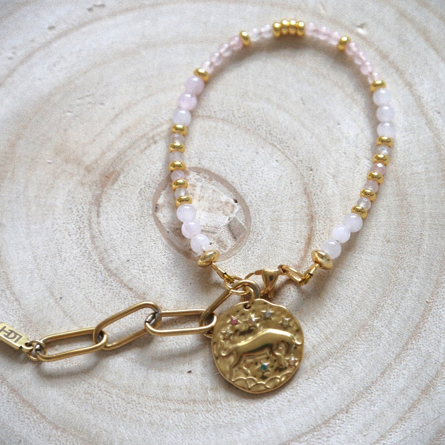 Bracelet Talisman pierre totem Quartz Rose – Médaille Taureau
