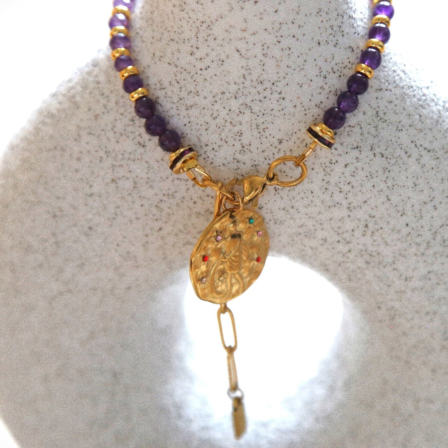 Bracelet Talisman pierre totem Améthyste - Médaille Verseau