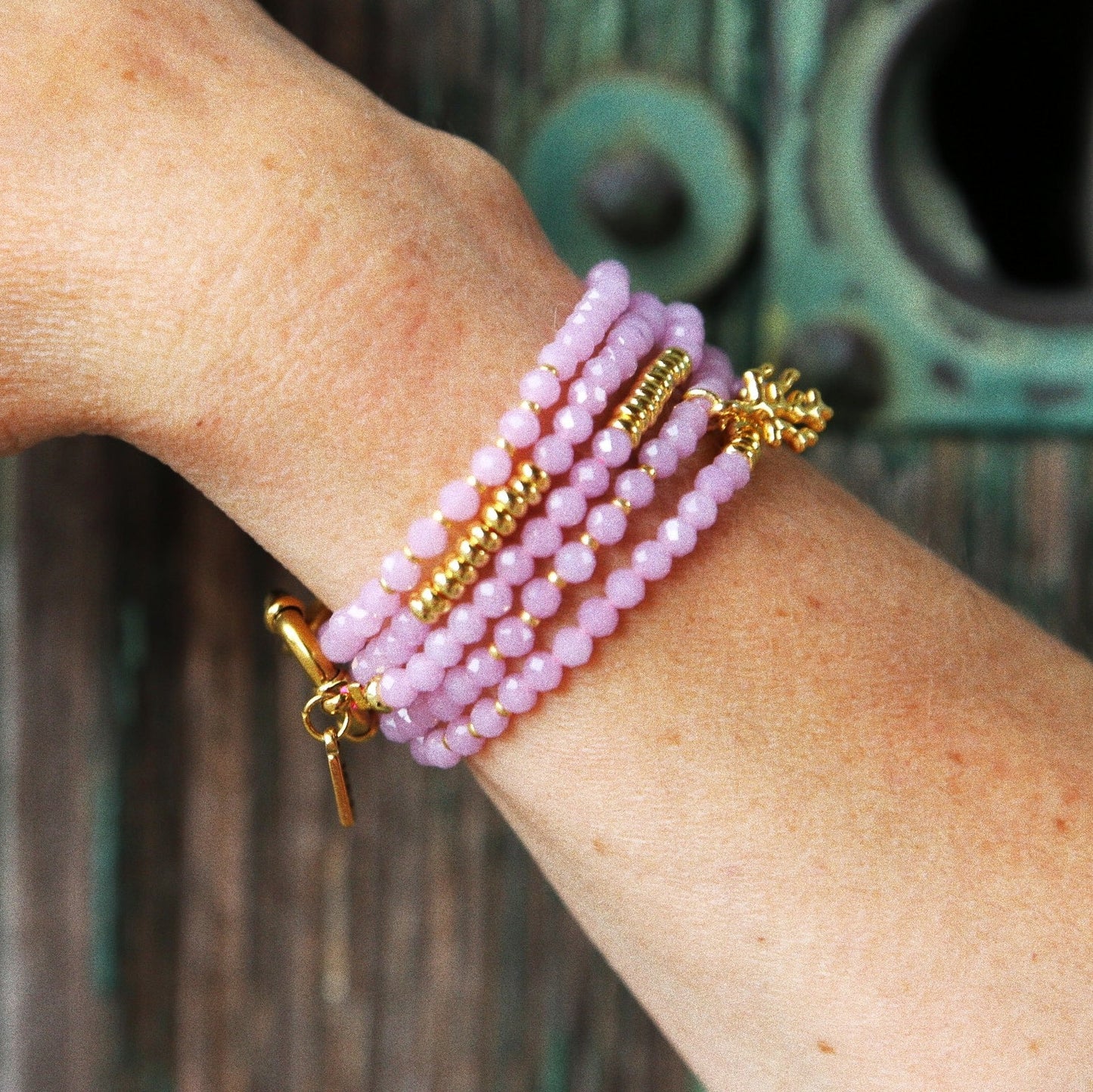 Bracelet Été Luminescent – Quartz Violet et Corail Doré