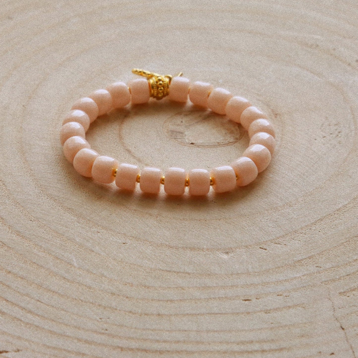 Bracelet Talisman Bleu ou Blanc – Éclats marins & Corail doré
