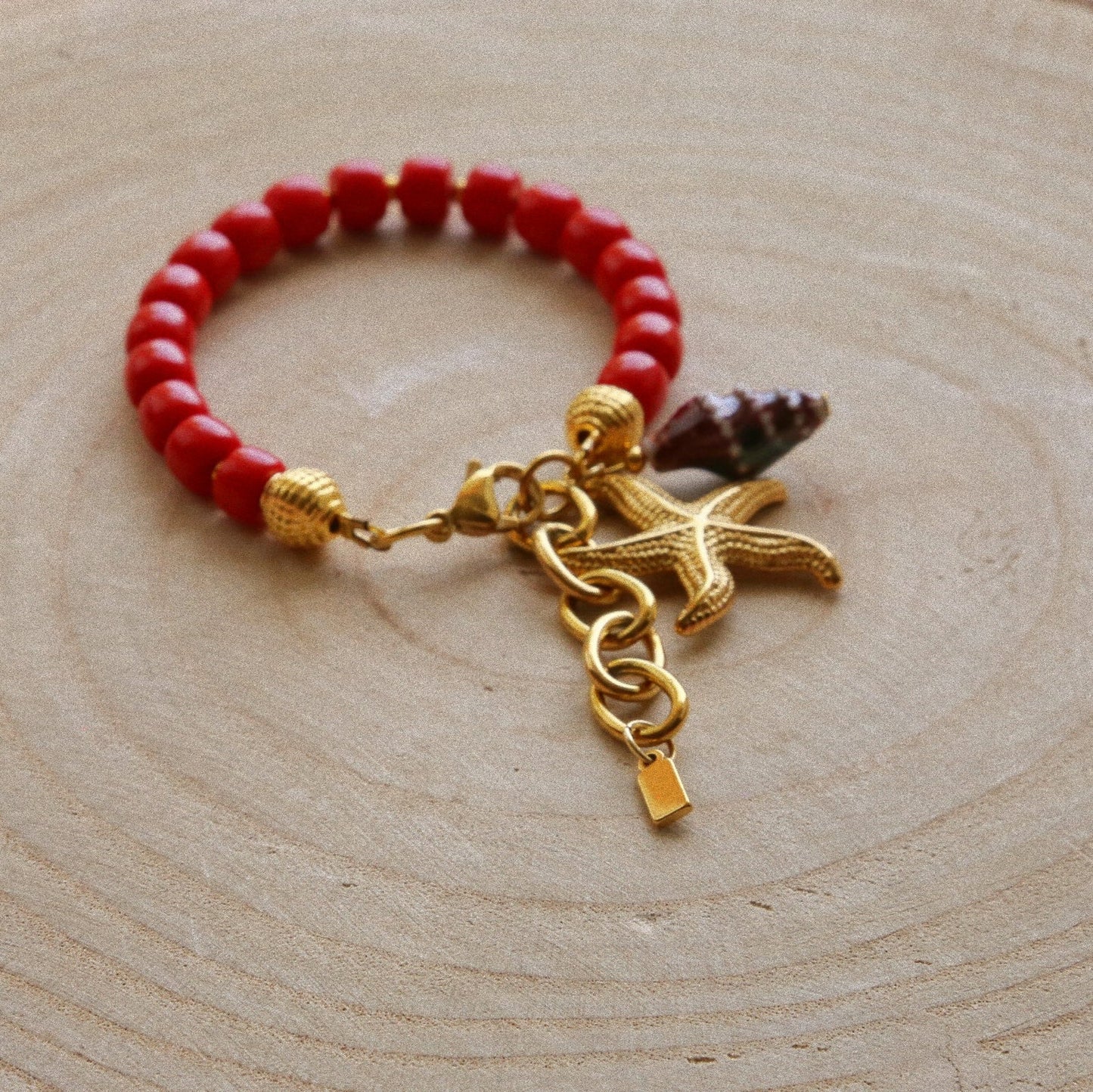 Bracelet Talisman Rouge Passion – Étoile de mer & Coquillage