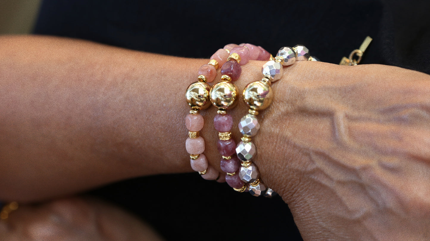 Bracelet – Perles Argent Disco, Grosse Perle Dorée & Carpe