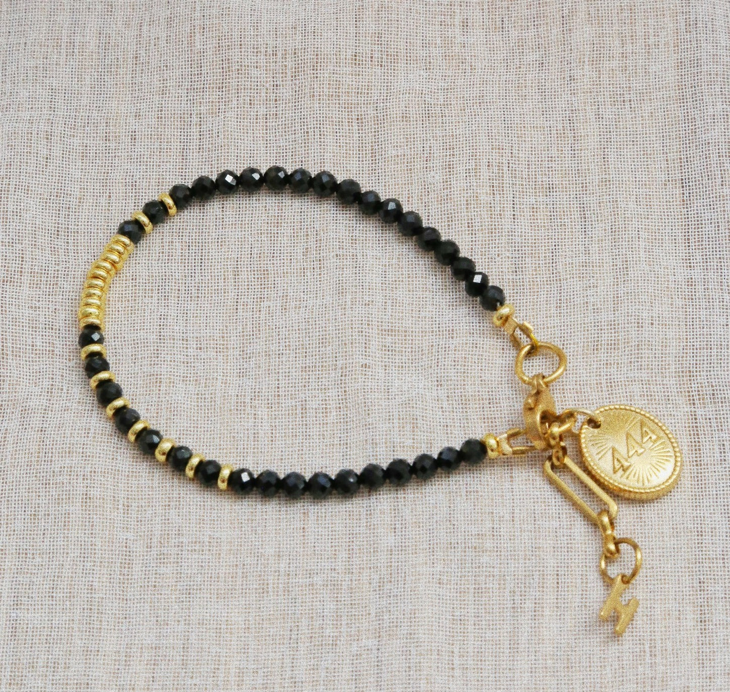 Bracelet Henriette 2-7 – Agate Noire & Chiffre 444
