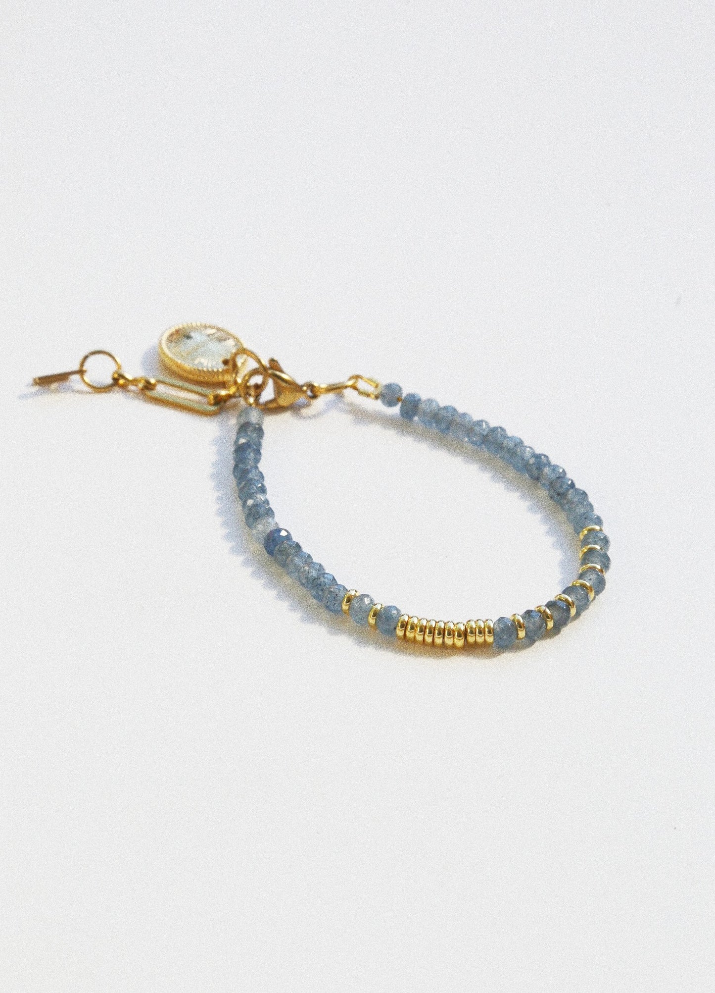 Bracelet Henriette 2-7 – Aigue-marine & Chiffre 777