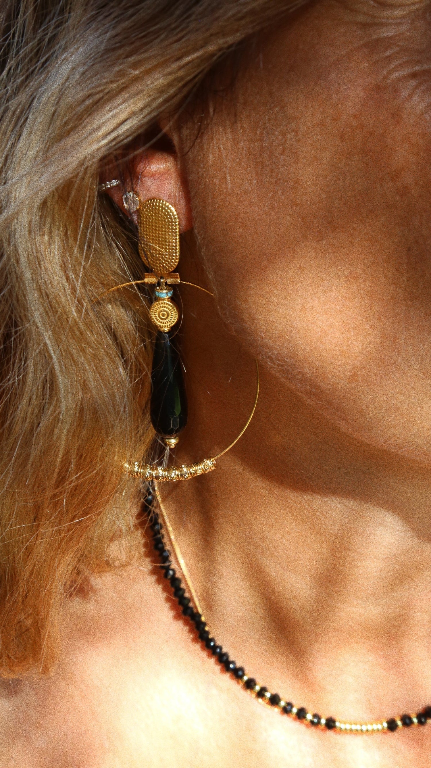 Les boucles d'oreilles