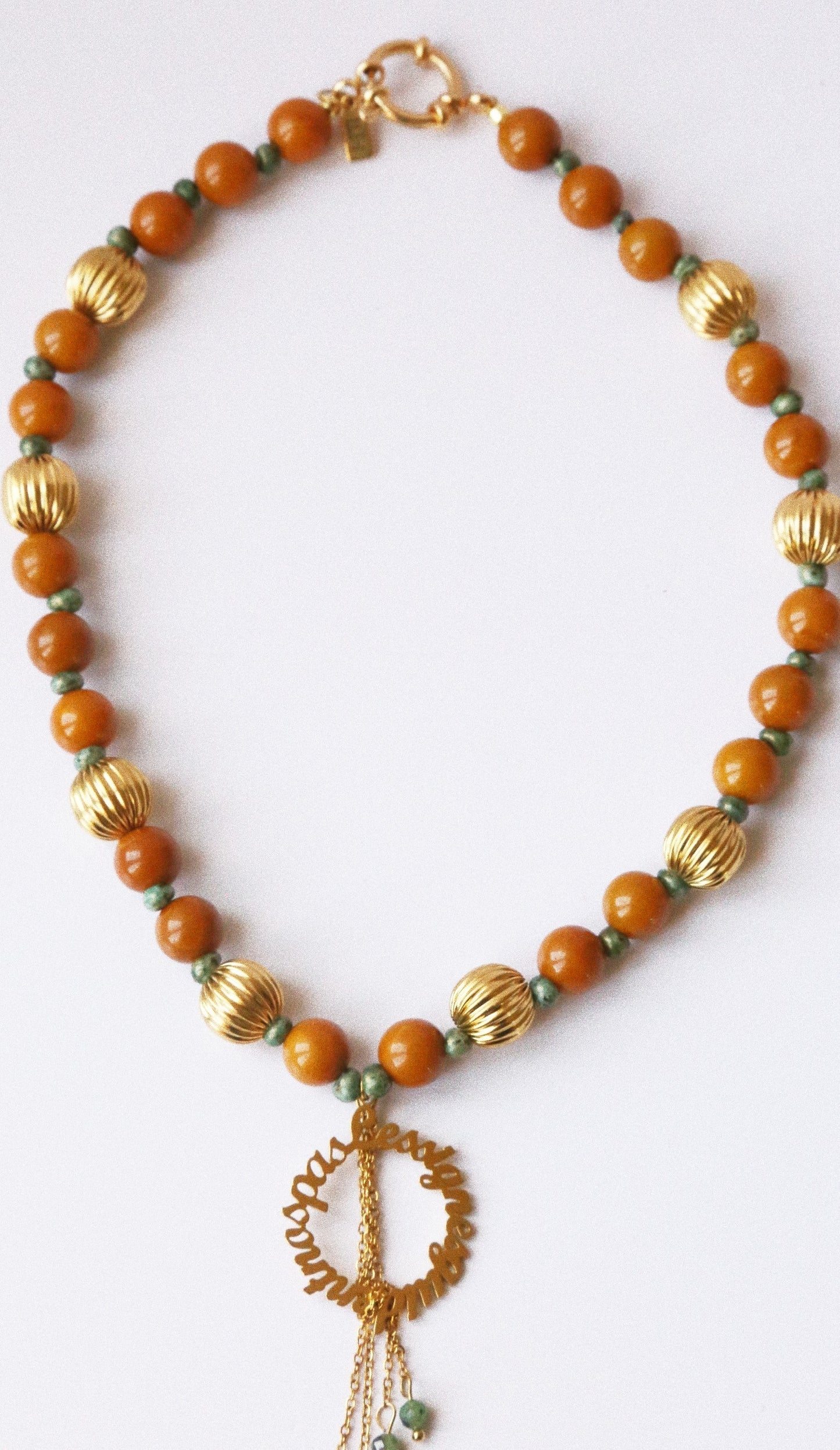 Le collier des présages