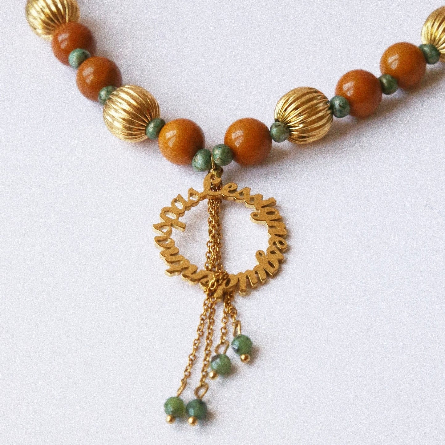 Le collier des présages