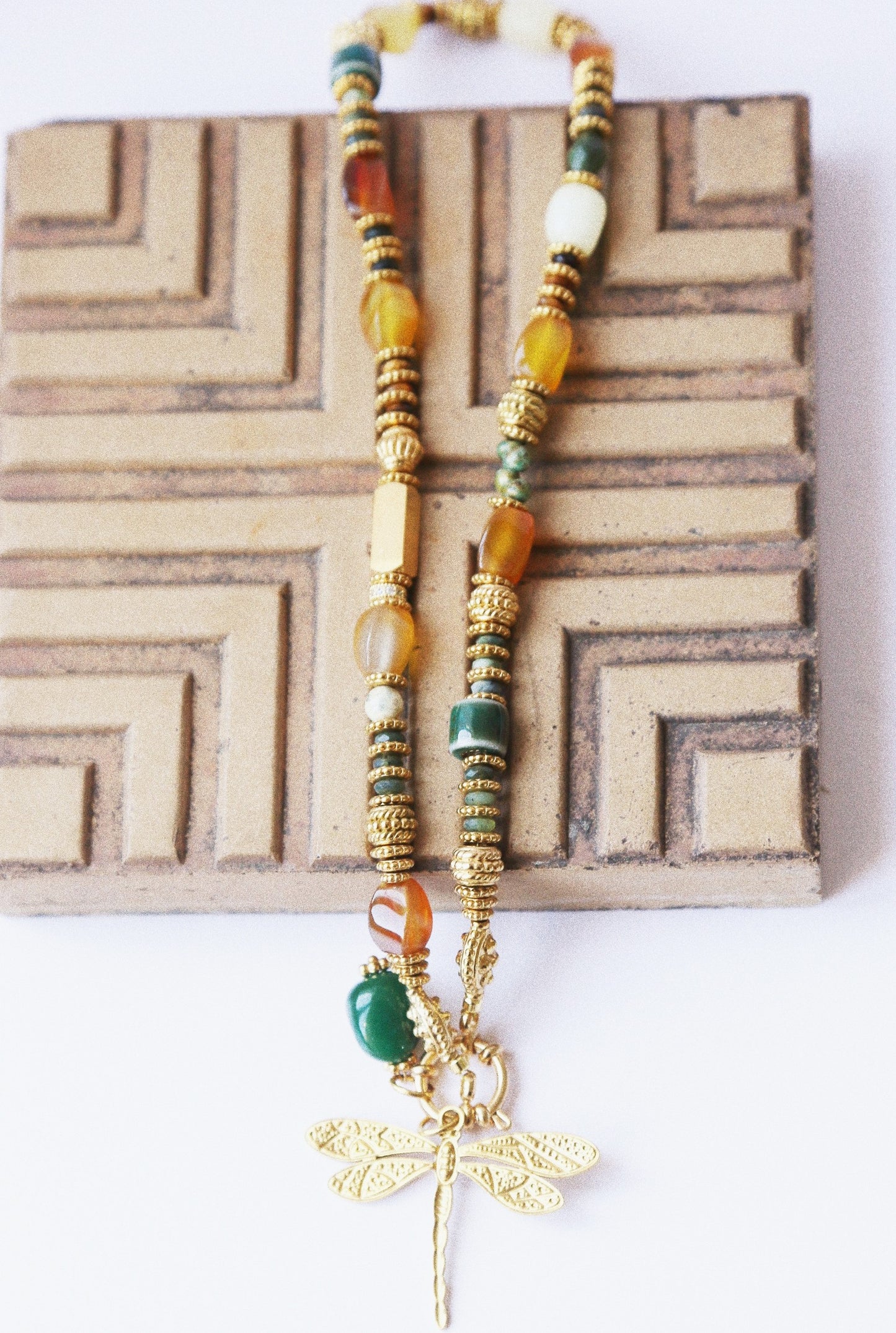 Collier “Libellule de la Caverne”