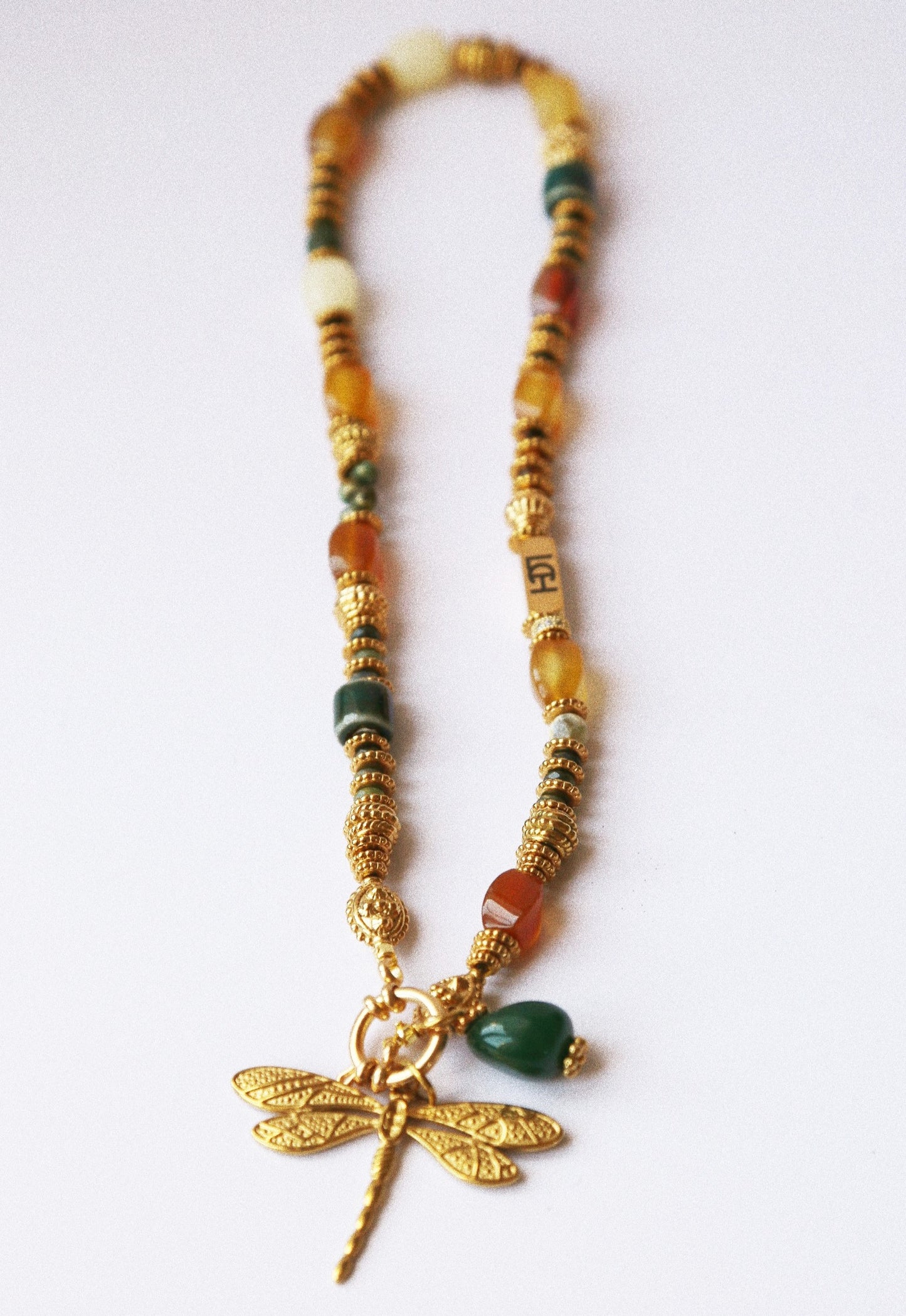 Collier “Libellule de la Caverne”