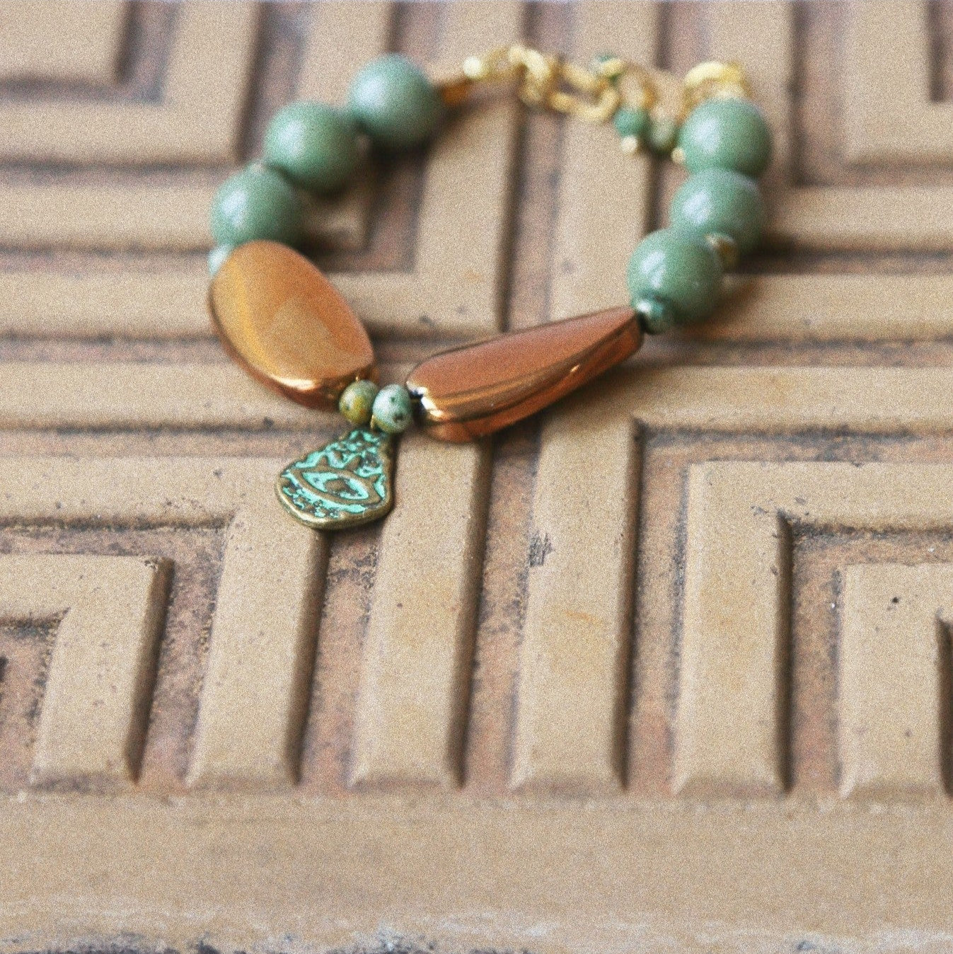 Bracelet “Gardienne de la Caverne
