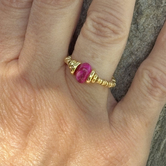 Bague talisman – coquillage fuchsia