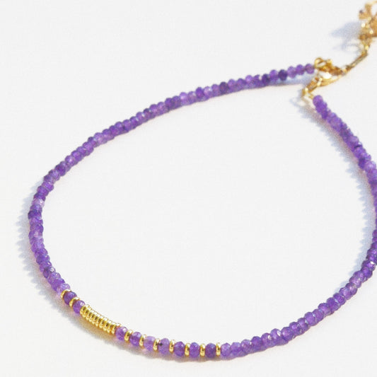 Collier Henriette 2-7 – Améthyste & Couronne Dorée