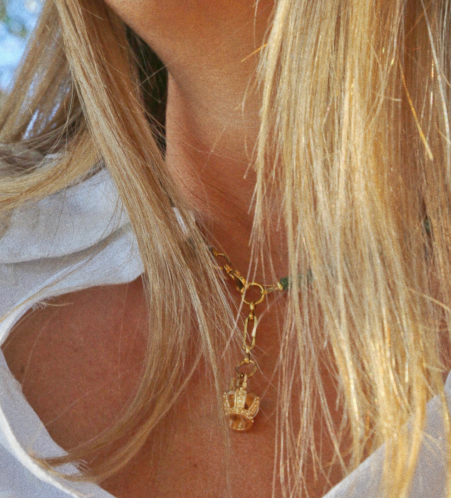 Collier Henriette 2-7 – Turquoise Africaine & Couronne Dorée