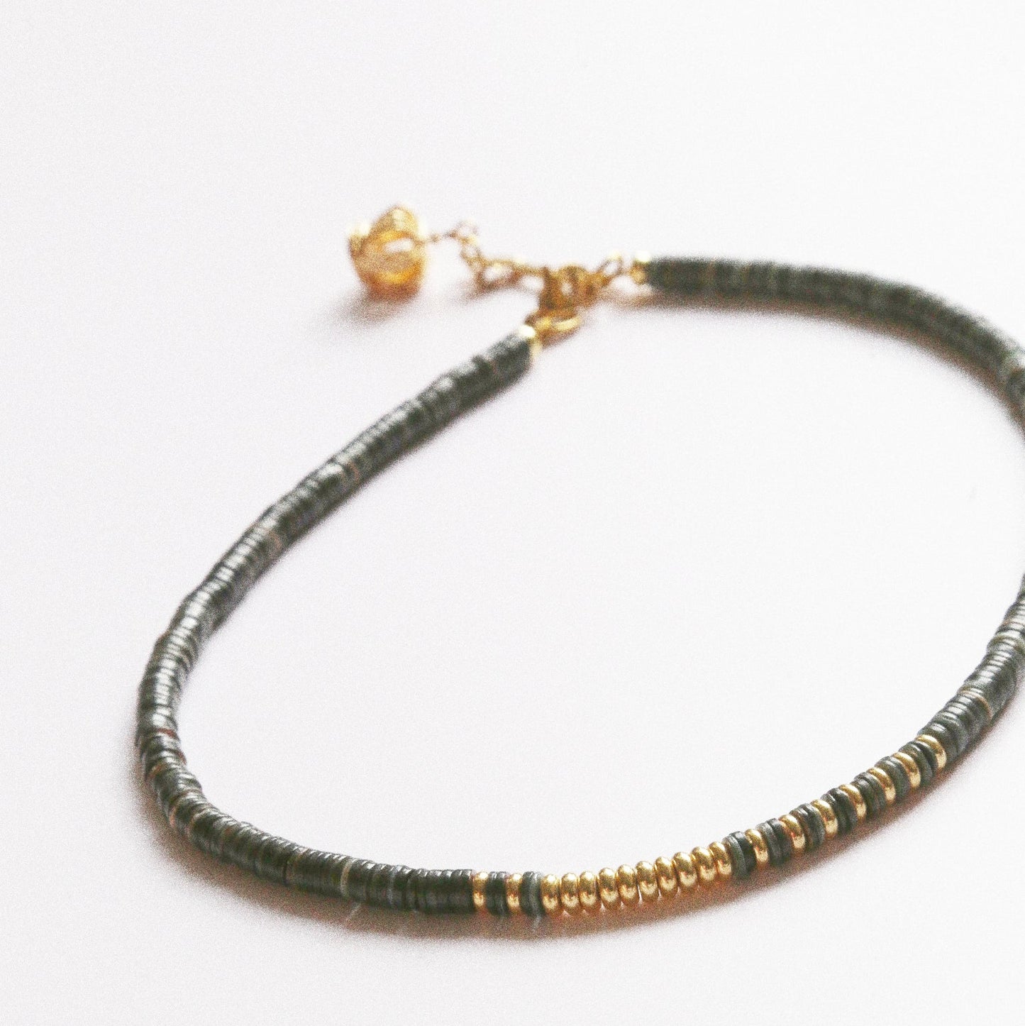 Collier Henriette 2-7 Queen – Coquillage Anthracite