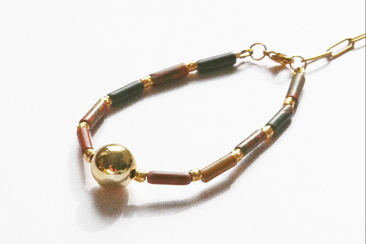 Bracelet – Perles Pin de la Ligne Rouge