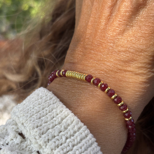 Bracelet Henriette 2-7 – Grenat &amp; Chiffre 777