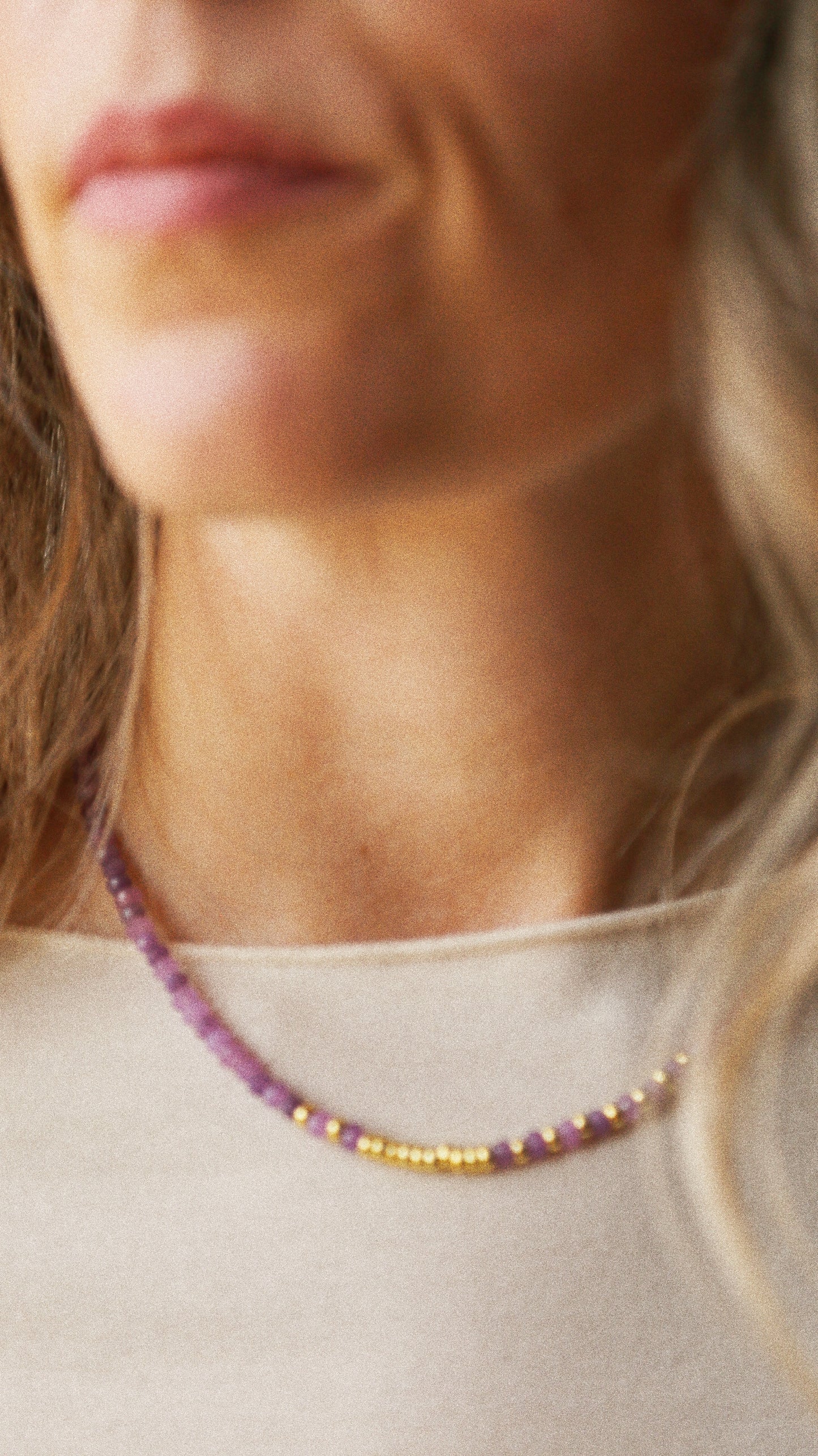 Collier Henriette 2-7 Queen – La Sage