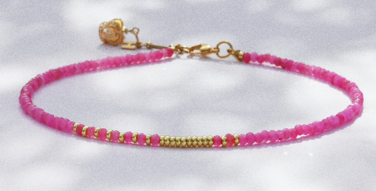 Collier Henriette 2-7 Queen – Agate teintée Fuchsia & Or 18K