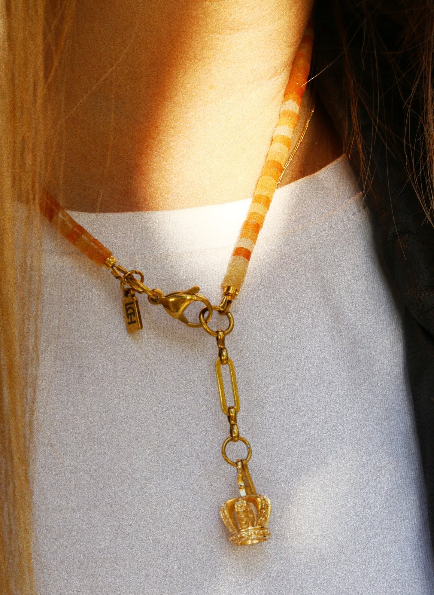 Collier Henriette 2-7 Queen - La Courageuse