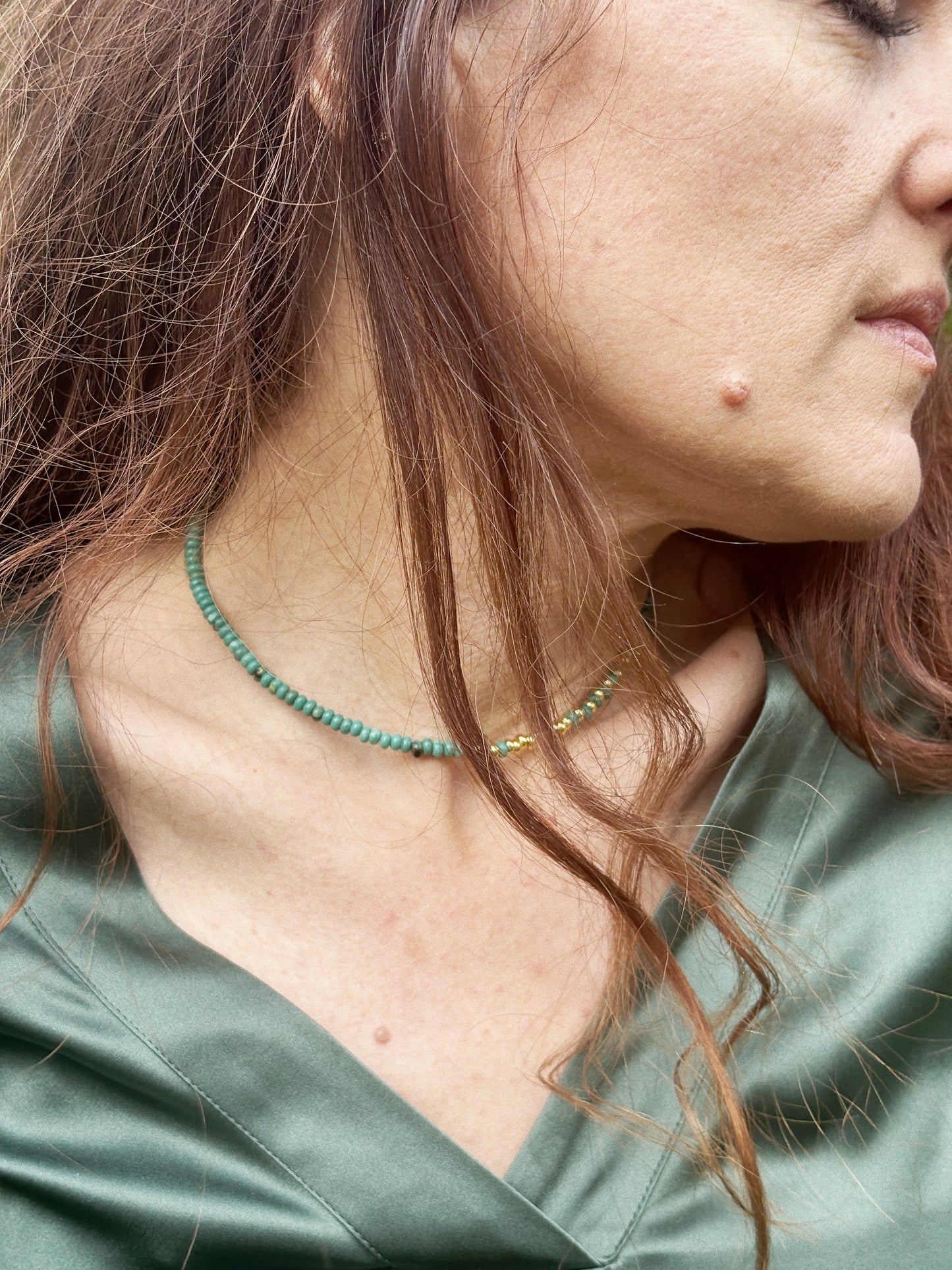 Collier Henriette 2-7 Queen – La libre