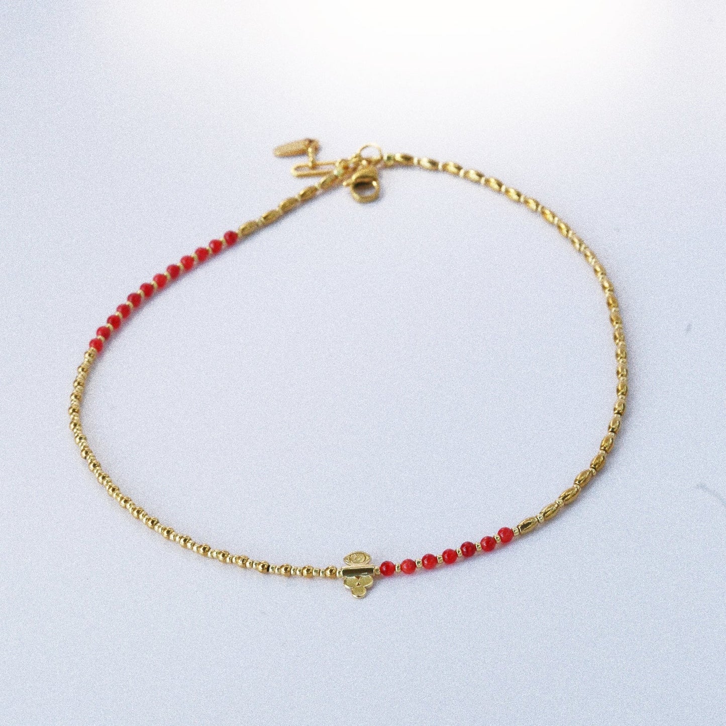 Collier “Code 27” – Nacre Rouge & Œil de Protection